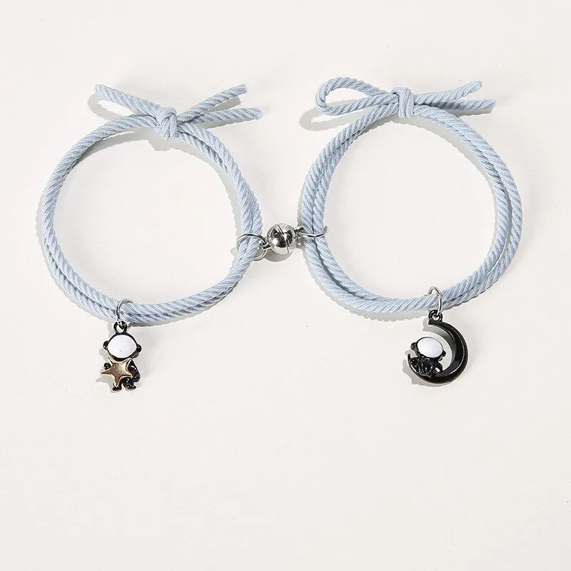 2Pcs/ Set Cartoon Magnetic Couple Bracelets with Moon Robots Pendant