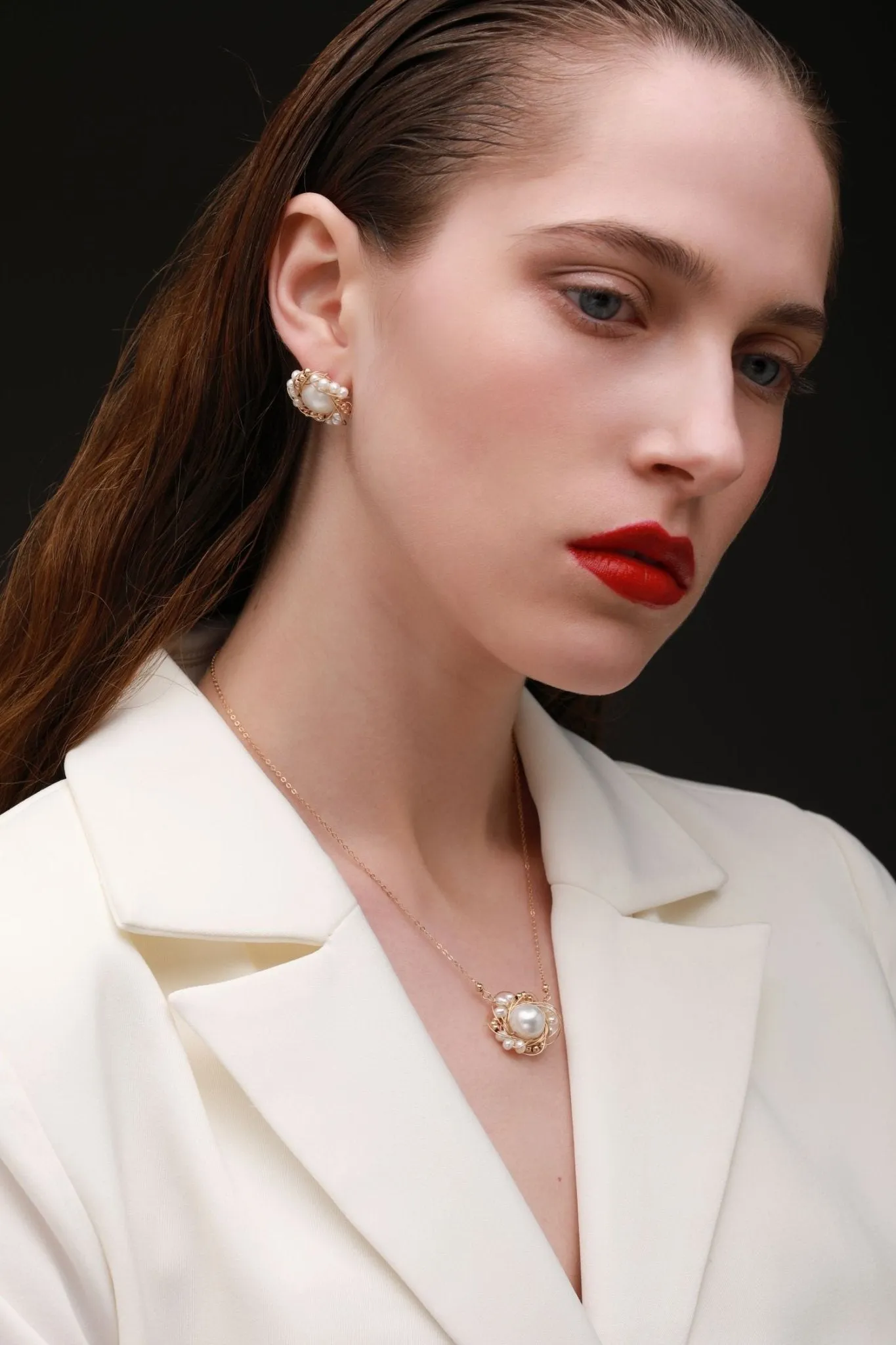 Classic Filigree Series Edge Stud Earrings