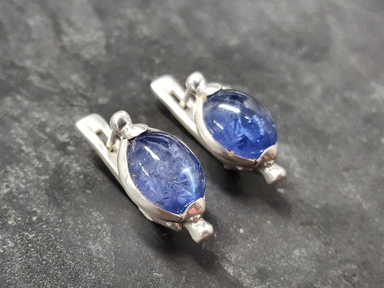 Oval Tanzanite Earrings - Blue Vintage Earrings - Large Classic Studs